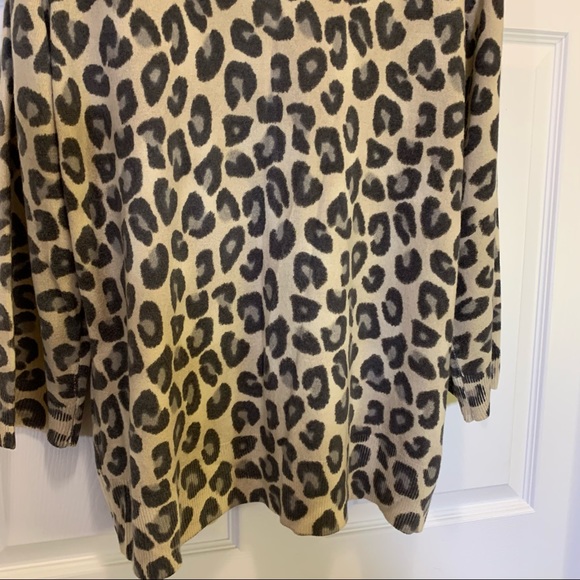 CATO Woman NWOT Leopard Cardigan Size 22/24W - Picture 6 of 7